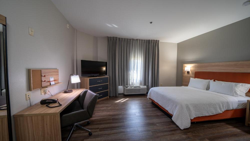 Studio Queen Suite interior